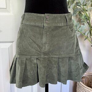 Hollister Corduroy Pleated Mini Skirt Womens SM Army Green High Waist w/ Pockets